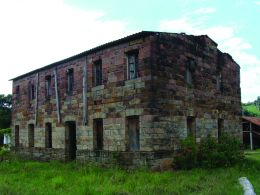 As imagens falam por si só: o levantamento das edificações de interesse histórico trata de uma espécie de listagem que identifica as edificações, em cada município, que devem ser preservadas ou mantidas as características, por fazerem parte da história do município e da região. Créditos: Tiago Pereira Gonçalves