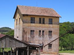 A arquitetura e o resgate ao passado contam a história do município com influências indígenas e italianas. Créditos: Andrewes Pozeczek Koltermann