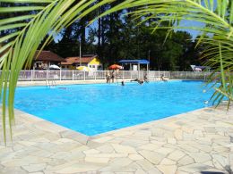 Na sede campestre, em Itaara, existe piscina para adultos e crianças em meio a bela paisagem. Créditos: Arquivo Socepe.
