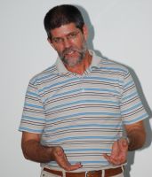 “Estamos nos reunindo fora do eixo da capital, diante de uma possibilidade muito grande de nos congregarmos perto dos fósseis, diante de nove municípios com referências culturais muito fortes, com patrimônio florestal, natural, histórico, entre outras riquezas. O sonho está sendo construído e este evento vem a consolidar a ideia de que precisamos dos cientistas do nosso lado, bem como a capacidade e o universo único que eles têm a conferir”. José Itaqui, secretário executivo do Condesus, na abertura do evento.