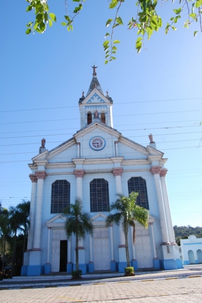Arquivo:Belezasinco2Foto igreja.jpg