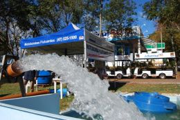 Lançamento mundial foi a grande atração no espaço da Orlando Thoma – Motobombas Flutuantes. Créditos: Andrewes Pozeczek Koltermann