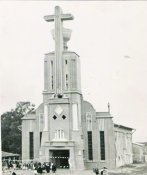 Arquivo:CapafotoingrejaDOISFoto 2.jpg