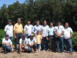 A Agropecuária Barufaldi conta com uma equipe especializada para o processo de produção de cultivares, tem o seu mercado baseado em todo Sul do Brasil e, ainda, atua em Minas Gerais. Créditos: Arquivo Agropecuária Barufaldi