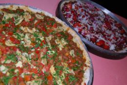 Doces tentadores e pizzas bem recheadas são a cara do Bella Trento. Créditos: Andrewes Pozeczek Koltermann