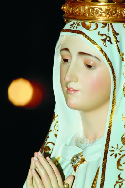 Arquivo:IvoracelebrareligiosidadeFoto santa2.jpg