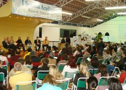 A foto ilustra um dos momentos da I Semana Acadêmica da Faculdade Antonio Meneghetti. O evento ocorreu nos dias 16, 17 e 18 de outubro e algumas passagens poderão ser conferidas no vídeo apresentado no estande da instituição na feira. Créditos: Arquivo Faculdade Antonio Meneghetti