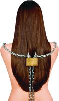 A blindagem no cabelo faz com que os fios fiquem tratados, hidratados e protegidos. Créditos: Divulgação