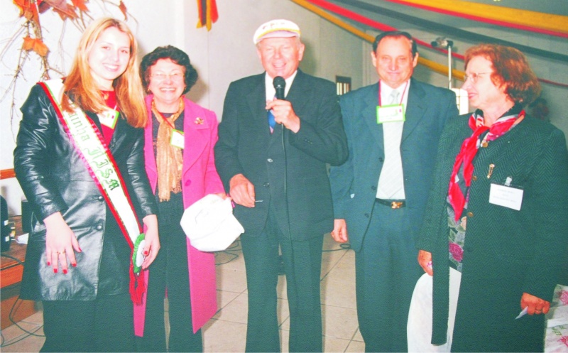 Arquivo:Noelifolettofotodoispagina3Foto foletto2.JPG